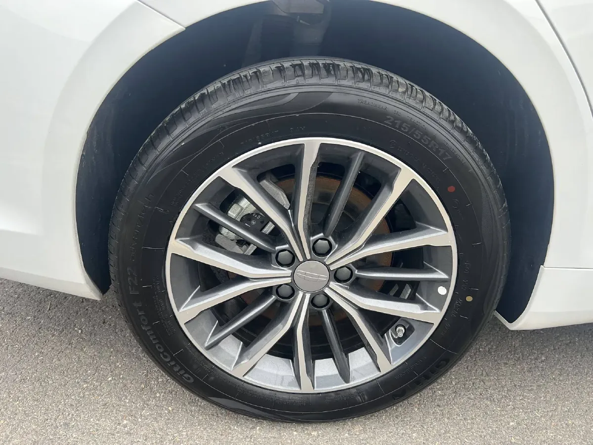 2024 Geely PrefaceL 1.5T 163HP L4 3DHT Hybrid,autocango,china used car exporter,china ev exporter,chinese used car exporter,chinese used ev exporter