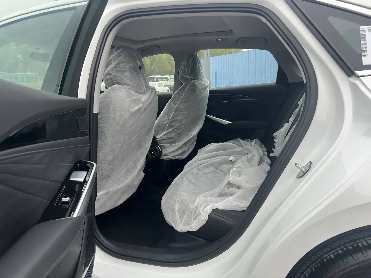 2024 Geely PrefaceL 1.5T 163HP L4 3DHT Hybrid,autocango,china used car exporter,china ev exporter,chinese used car exporter,chinese used ev exporter