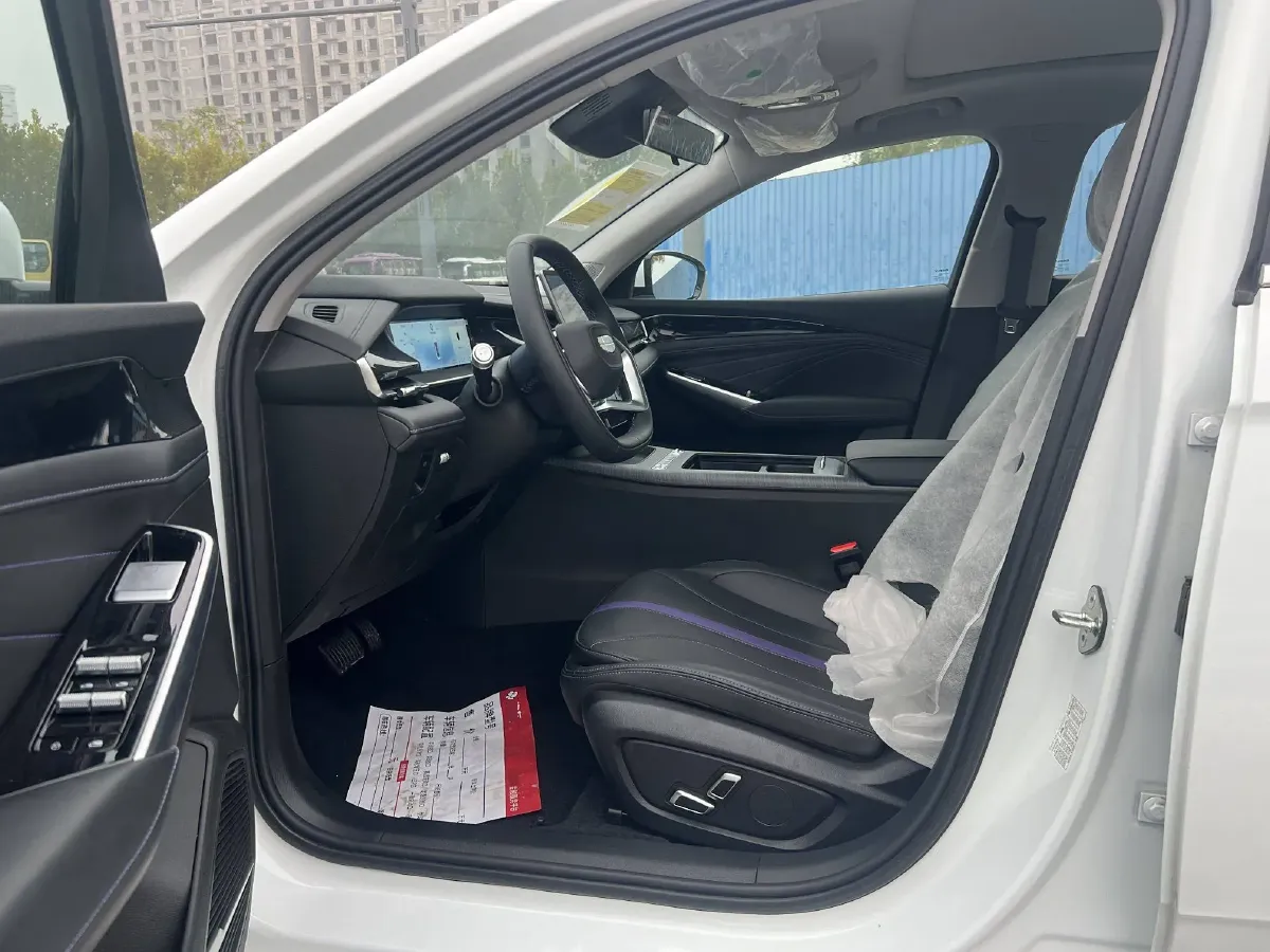 2024 Geely PrefaceL 1.5T 163HP L4 3DHT Hybrid,autocango,china used car exporter,china ev exporter,chinese used car exporter,chinese used ev exporter