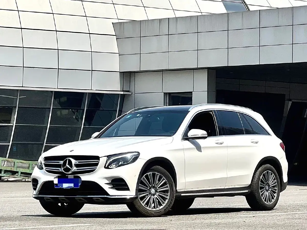 2017 Mercedes-Benz GLC Class 2.0T 211HP L4 9AT
