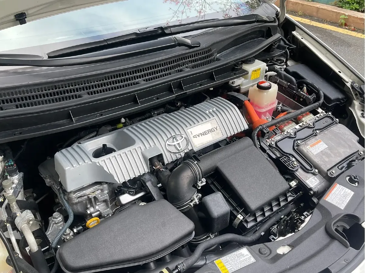 2012 Toyota Prius 1.8L 99HP L4 E-CVT Hybrid,autocango,china used car exporter,china ev exporter,chinese used car exporter,chinese used ev exporter