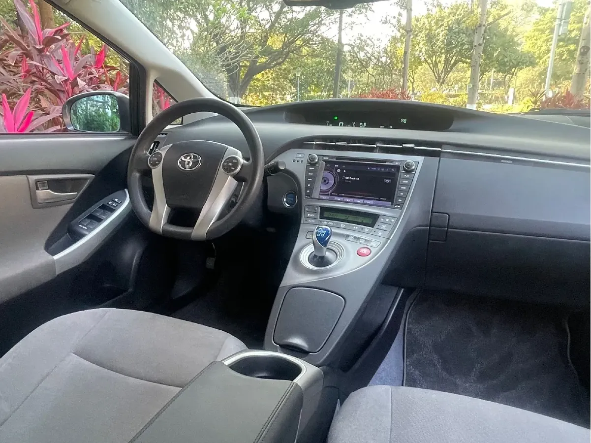 2012 Toyota Prius 1.8L 99HP L4 E-CVT Hybrid,autocango,china used car exporter,china ev exporter,chinese used car exporter,chinese used ev exporter