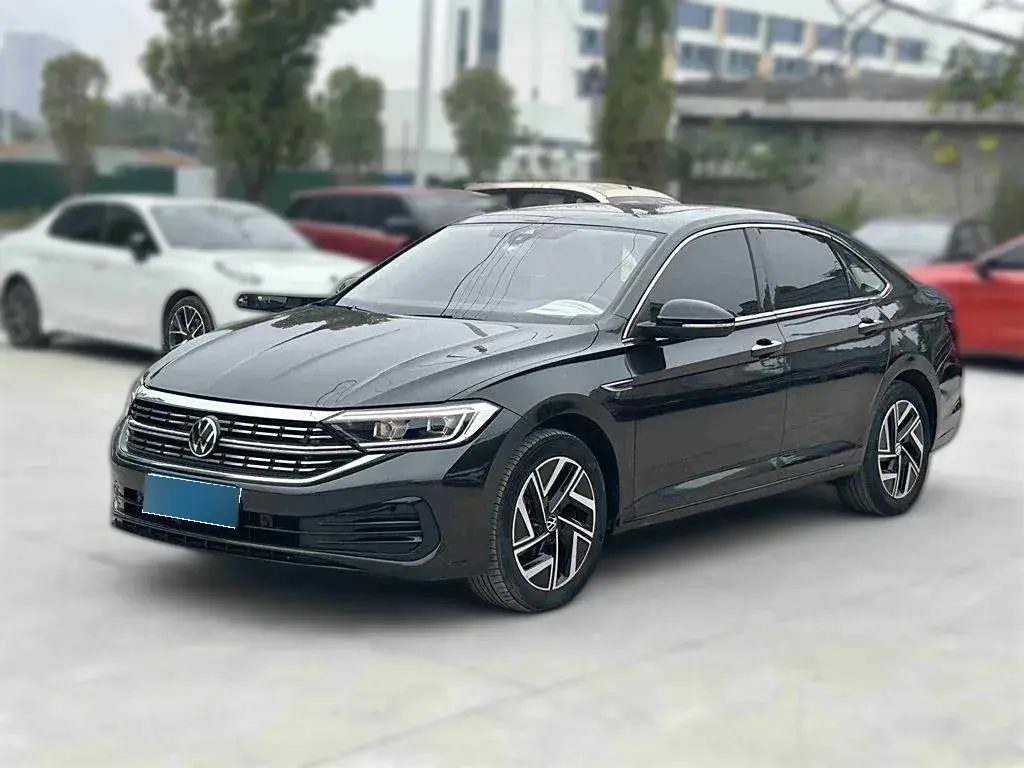 2023 Volkswagen Sagitar 1.5T 160HP L4 7DCT