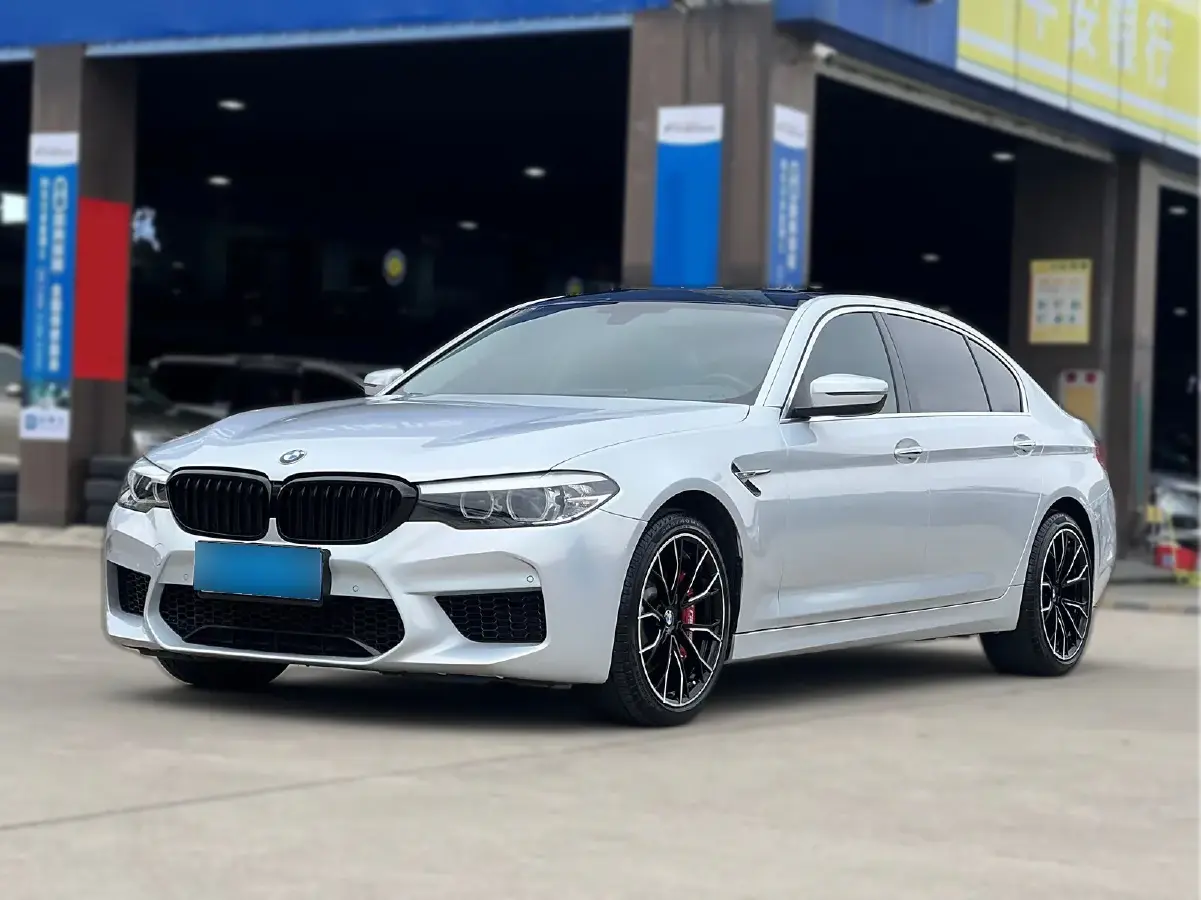 2018 BMW 5 Series 2.0T 224HP L4 8AT