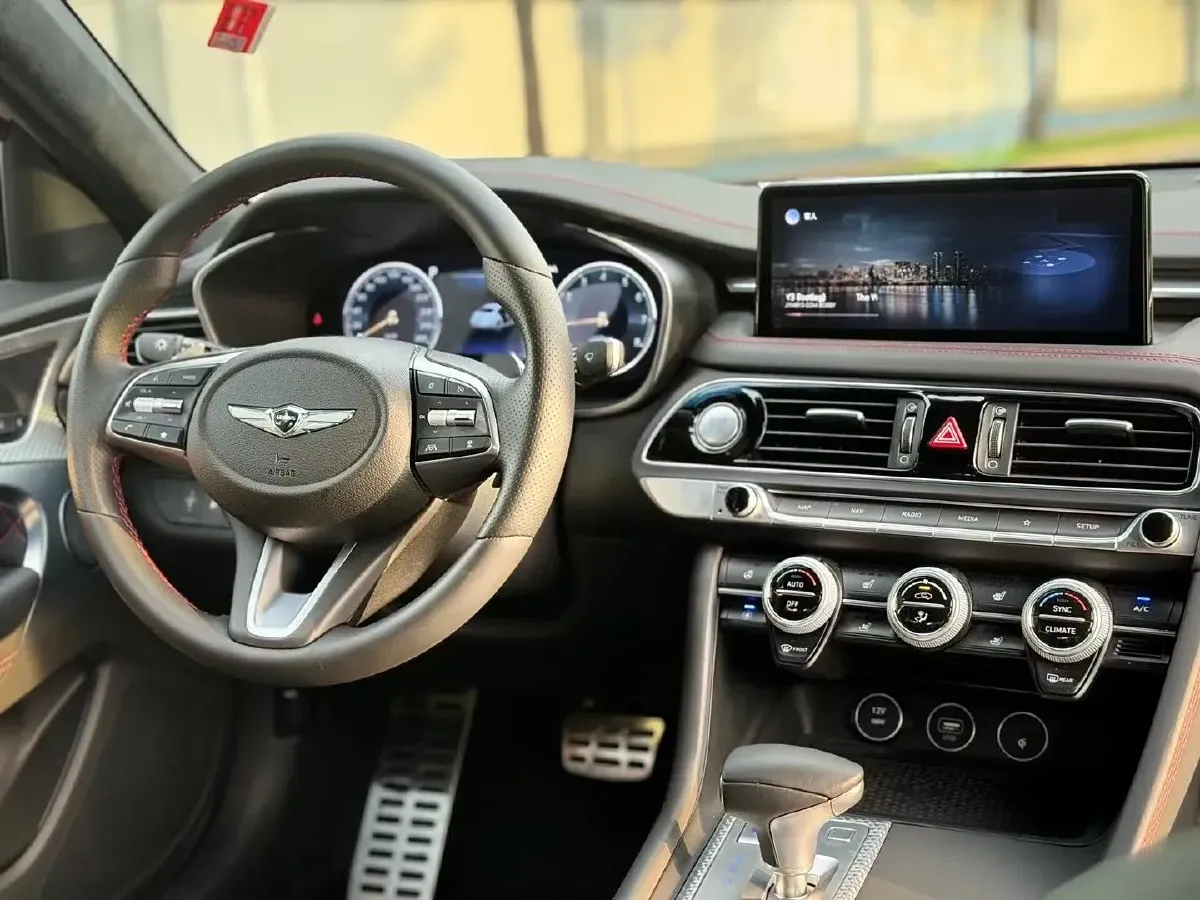 2023 Genesis G70 2.0T 245HP L4 8AT,autocango,china used car exporter,china ev exporter,chinese used car exporter,chinese used ev exporter