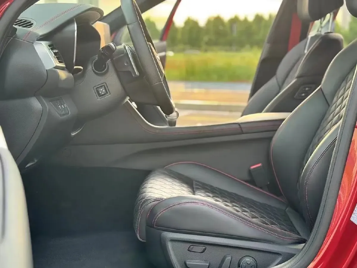 2023 Genesis G70 2.0T 245HP L4 8AT,autocango,china used car exporter,china ev exporter,chinese used car exporter,chinese used ev exporter