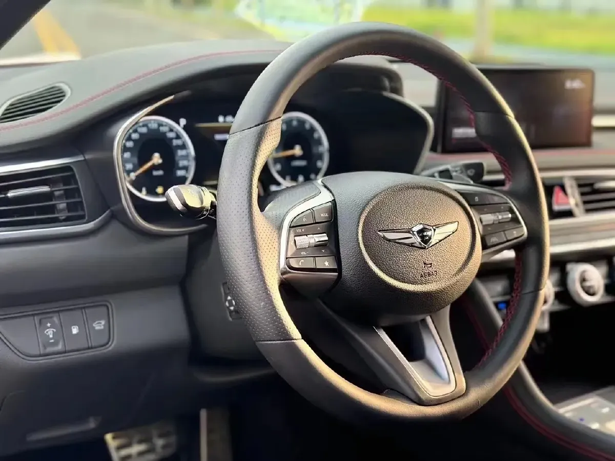 2023 Genesis G70 2.0T 245HP L4 8AT,autocango,china used car exporter,china ev exporter,chinese used car exporter,chinese used ev exporter