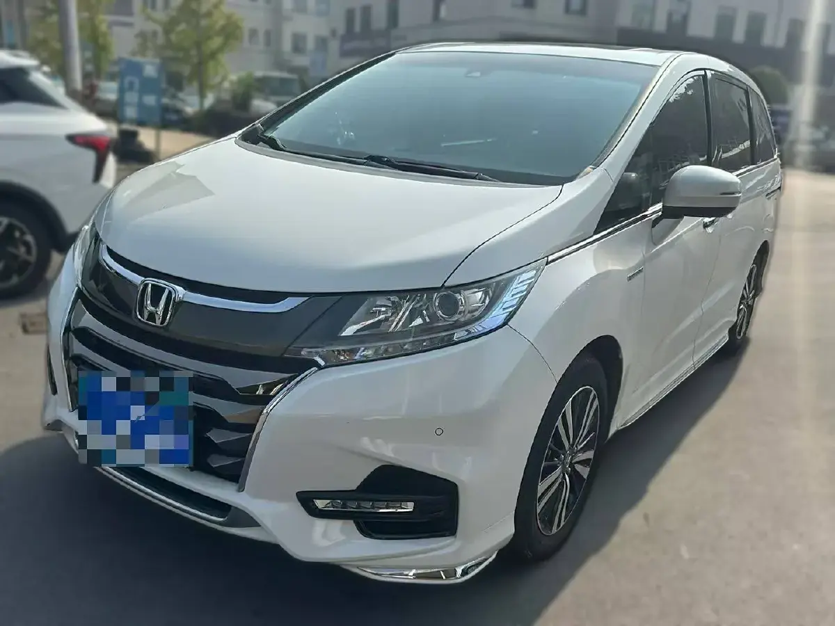 2021 Honda Odyssey 2.0L 146HP L4 E-CVT Hybrid