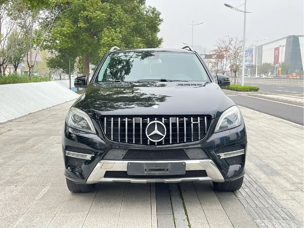 2012 Mercedes-Benz M Class 3.5L 252HP V6 7AT