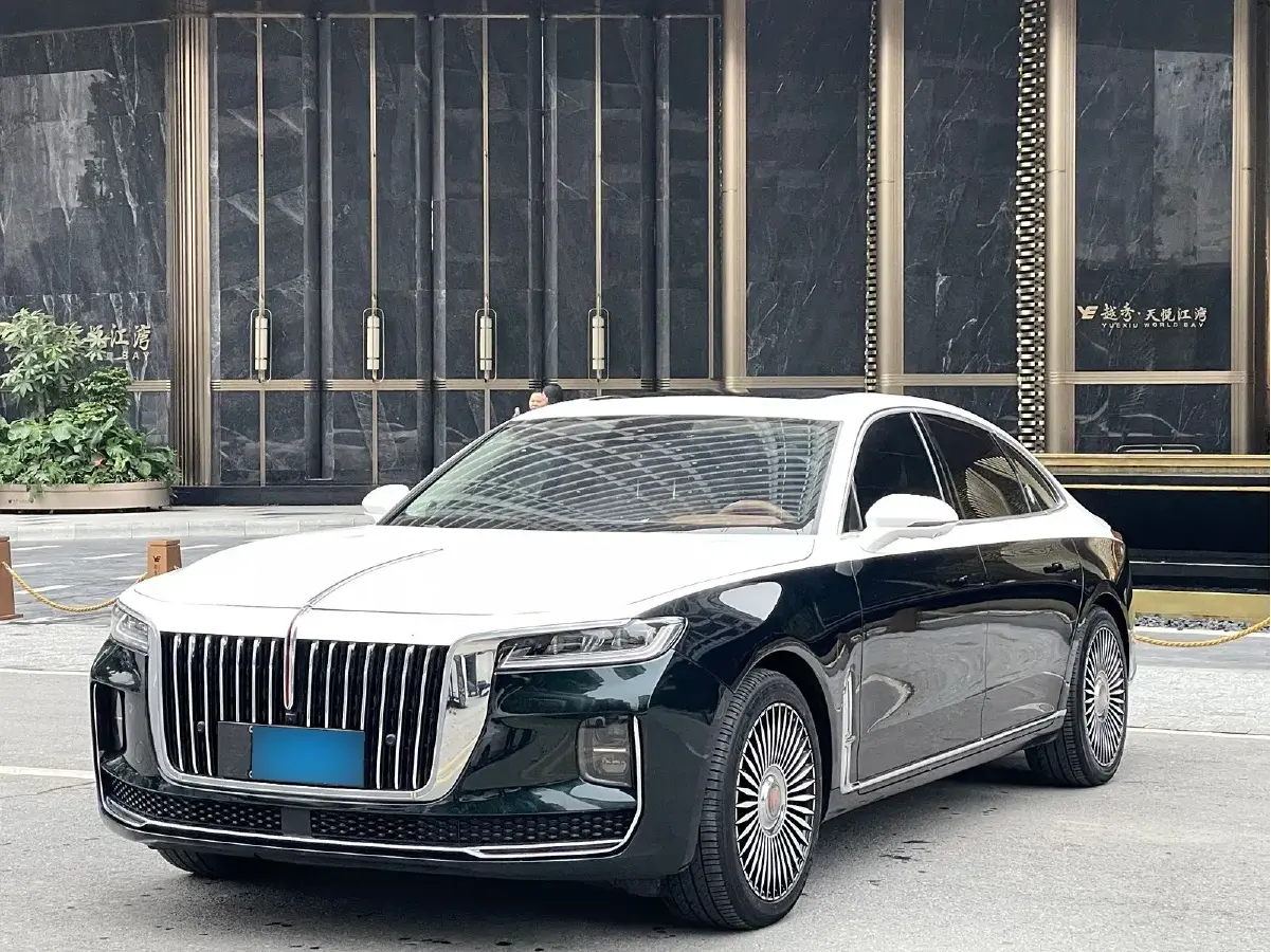 2020 HongQi H9 2.0T 252HP L4 7DCT