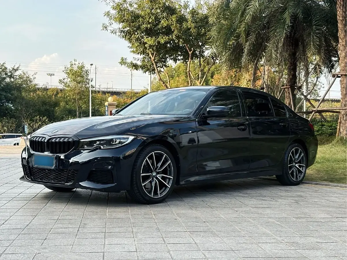 2022 BMW 3 Series 2.0T 156HP L4 8AT