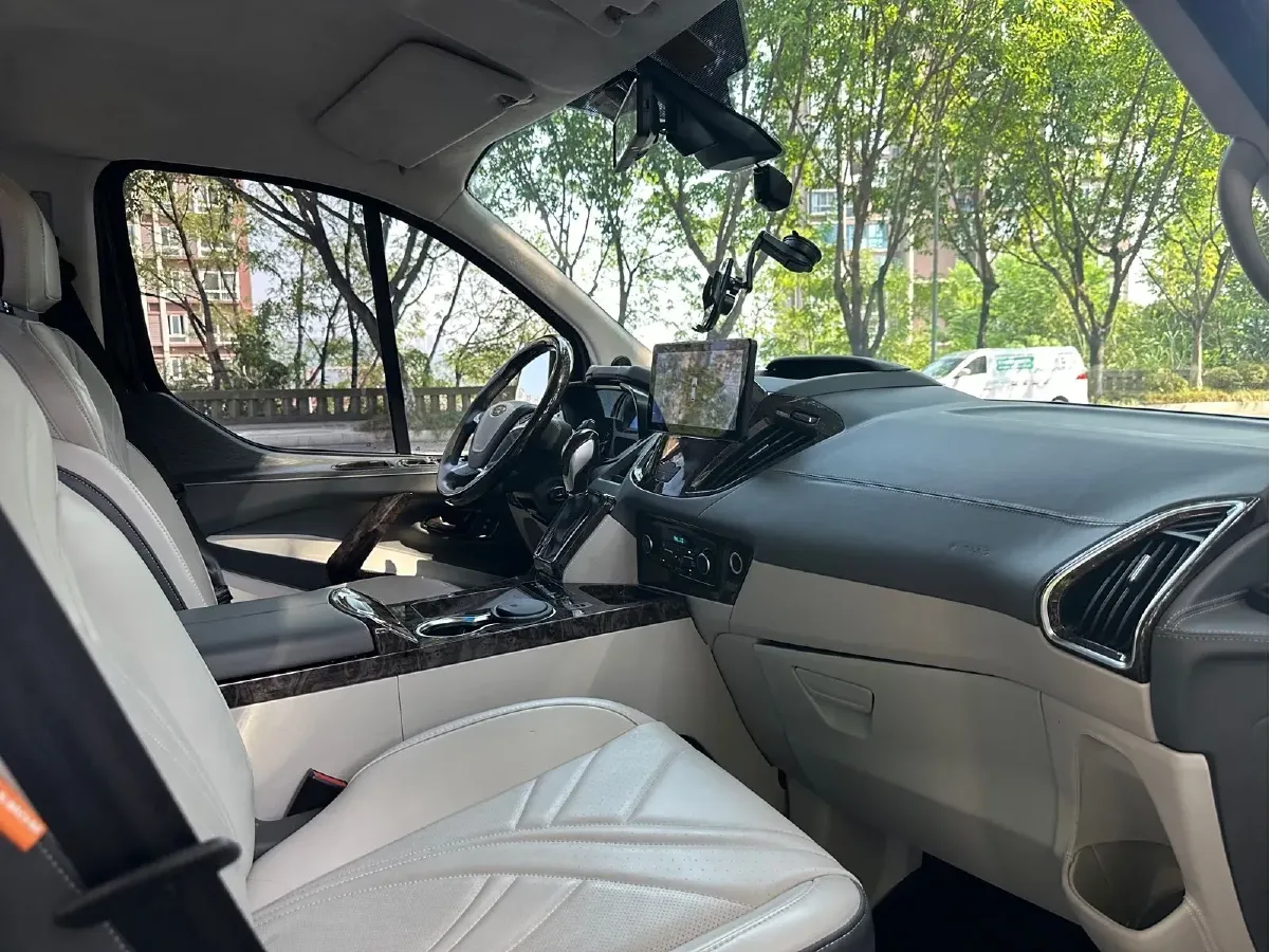 2022 JunTian HeiWuShi Youth 2.0T 203HP L4 6AT,autocango,china used car exporter,china ev exporter,chinese used car exporter,chinese used ev exporter