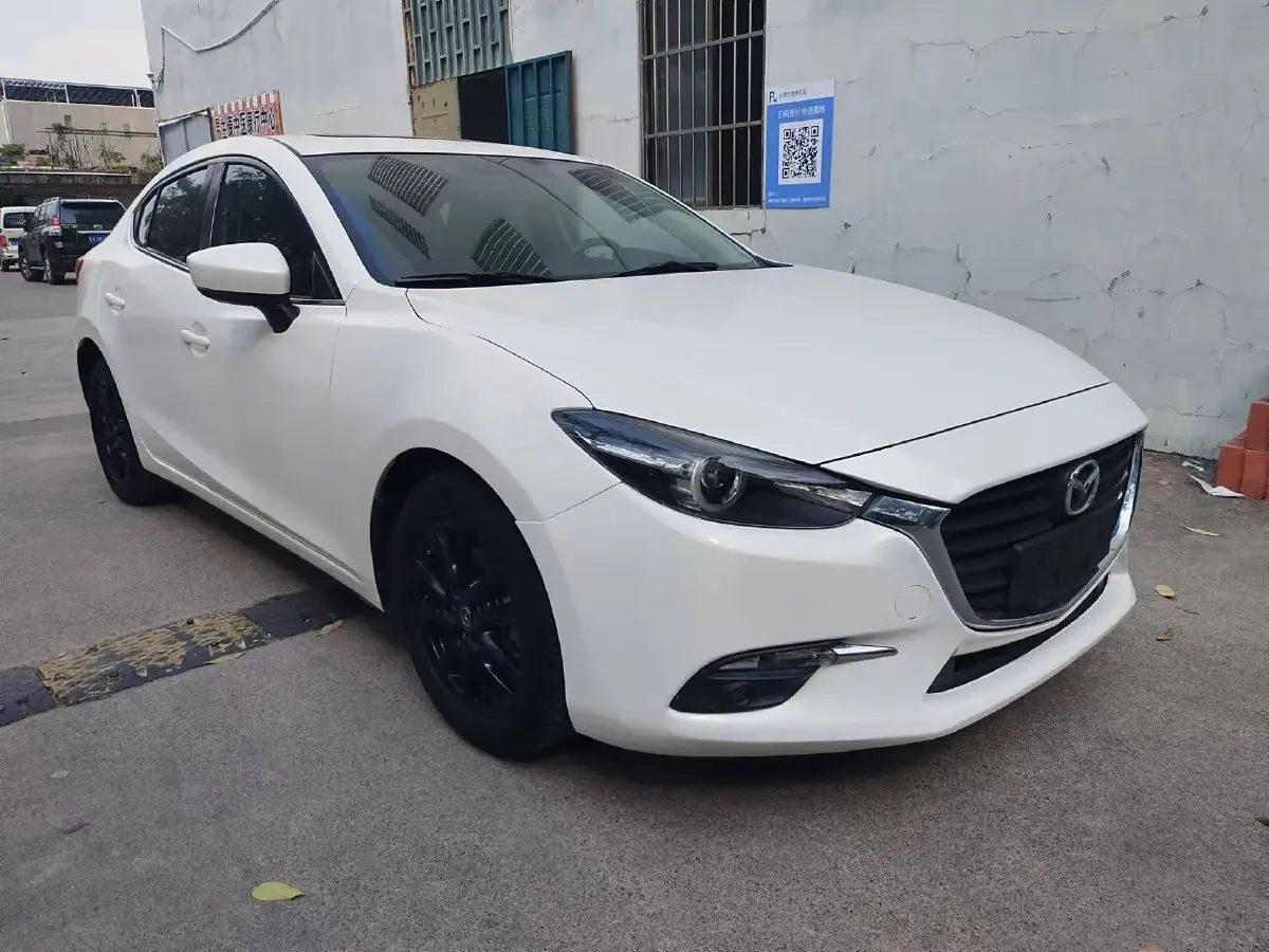 2017 Mazda 3 Axela 1.5L 117HP L4 6AT