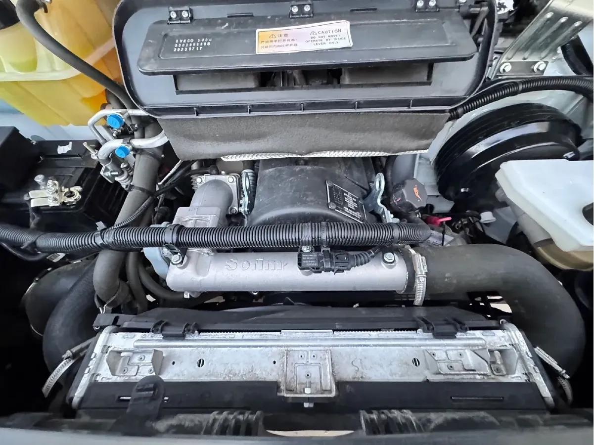 2023 Iveco DeYi 2.5T 122HP L4 5MT,autocango,china used car exporter,china ev exporter,chinese used car exporter,chinese used ev exporter