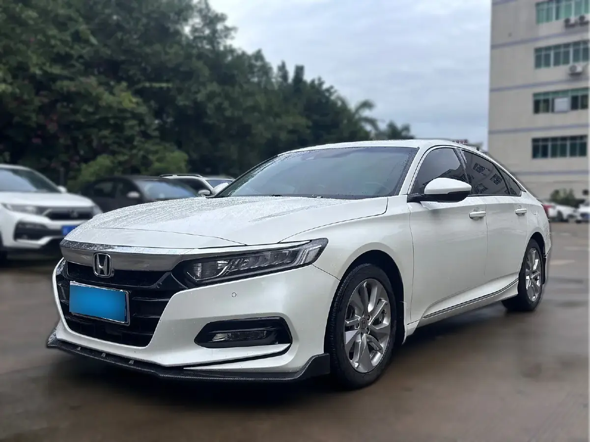 2018 Honda Accord 1.5T 194HP L4 CVT