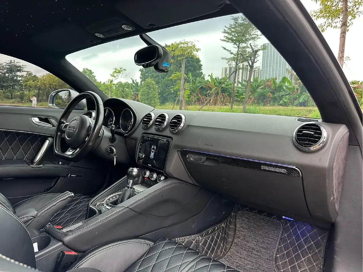 2011 Audi TTS 2.0T 272HP L4 6DCT,autocango,china used car exporter,china ev exporter,chinese used car exporter,chinese used ev exporter