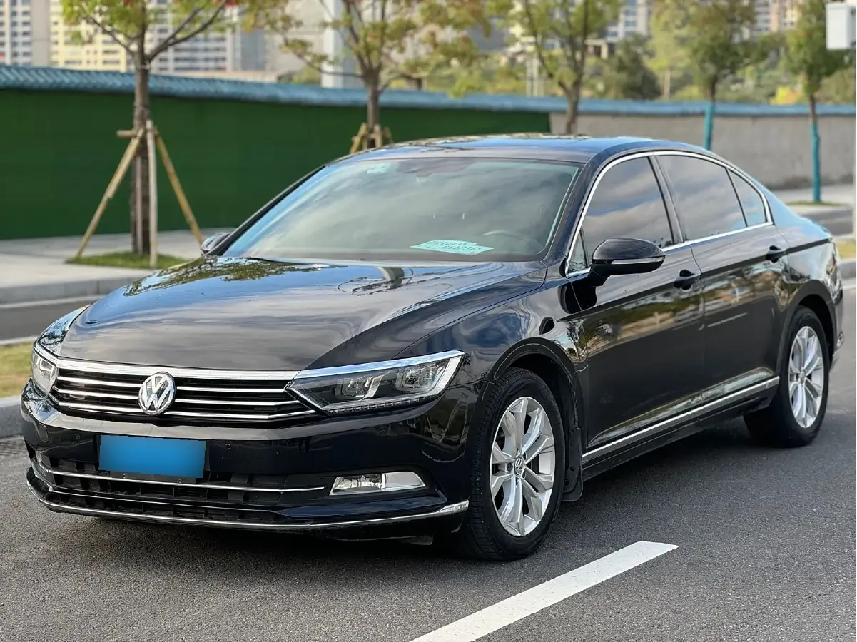 2017 Volkswagen Magotan 1.8T 180HP L4 7DCT