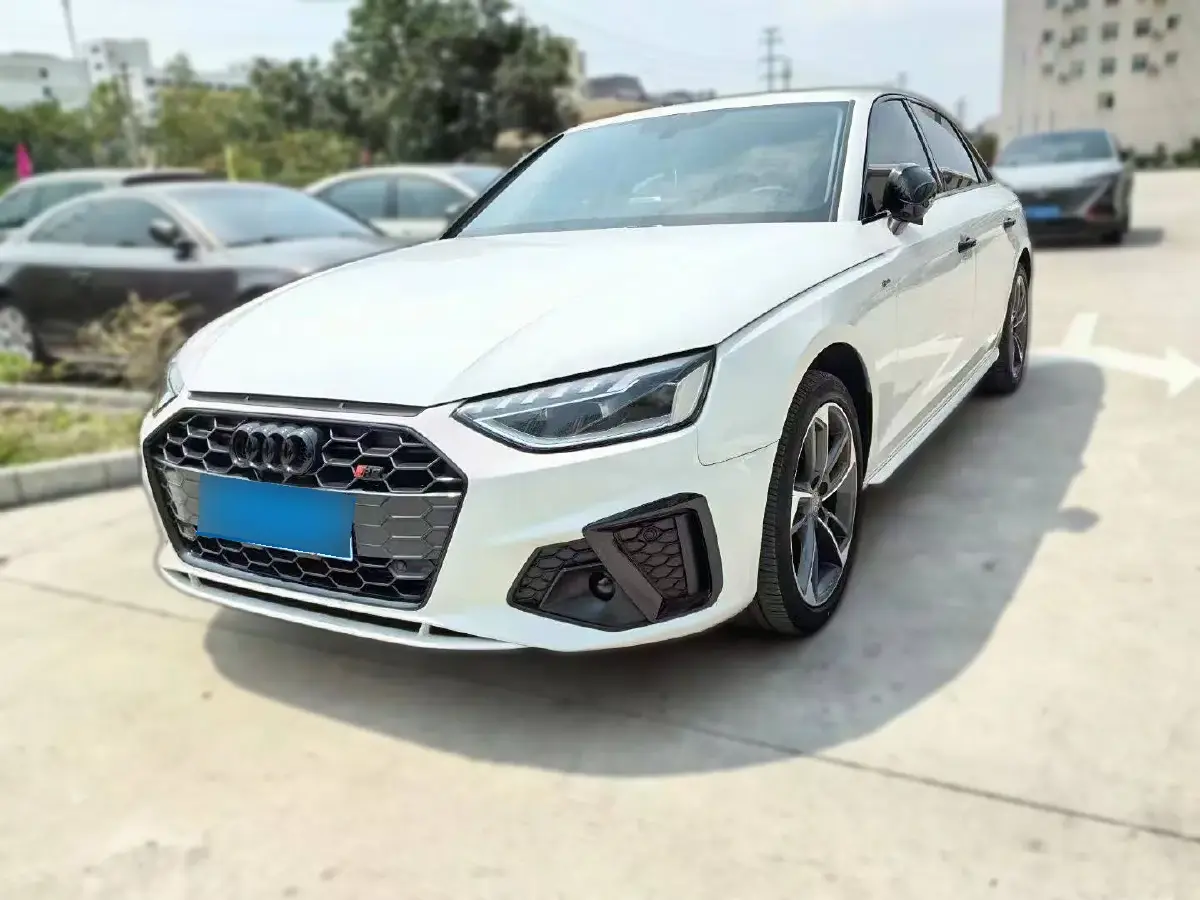 2020 Audi A4L 2.0T 190HP L4 7DCT