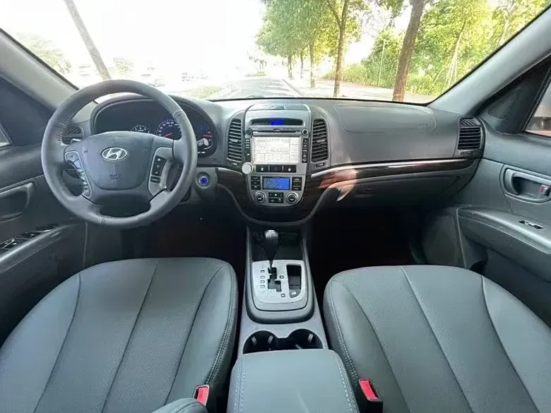 2012 Hyundai Santafe Classic 2.4L 174HP L4 6AT,autocango,china used car exporter,china ev exporter,chinese used car exporter,chinese used ev exporter