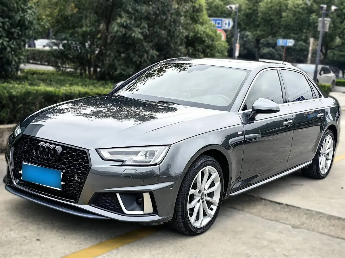 2019 Audi A4L 2.0T 190HP L4 7DCT