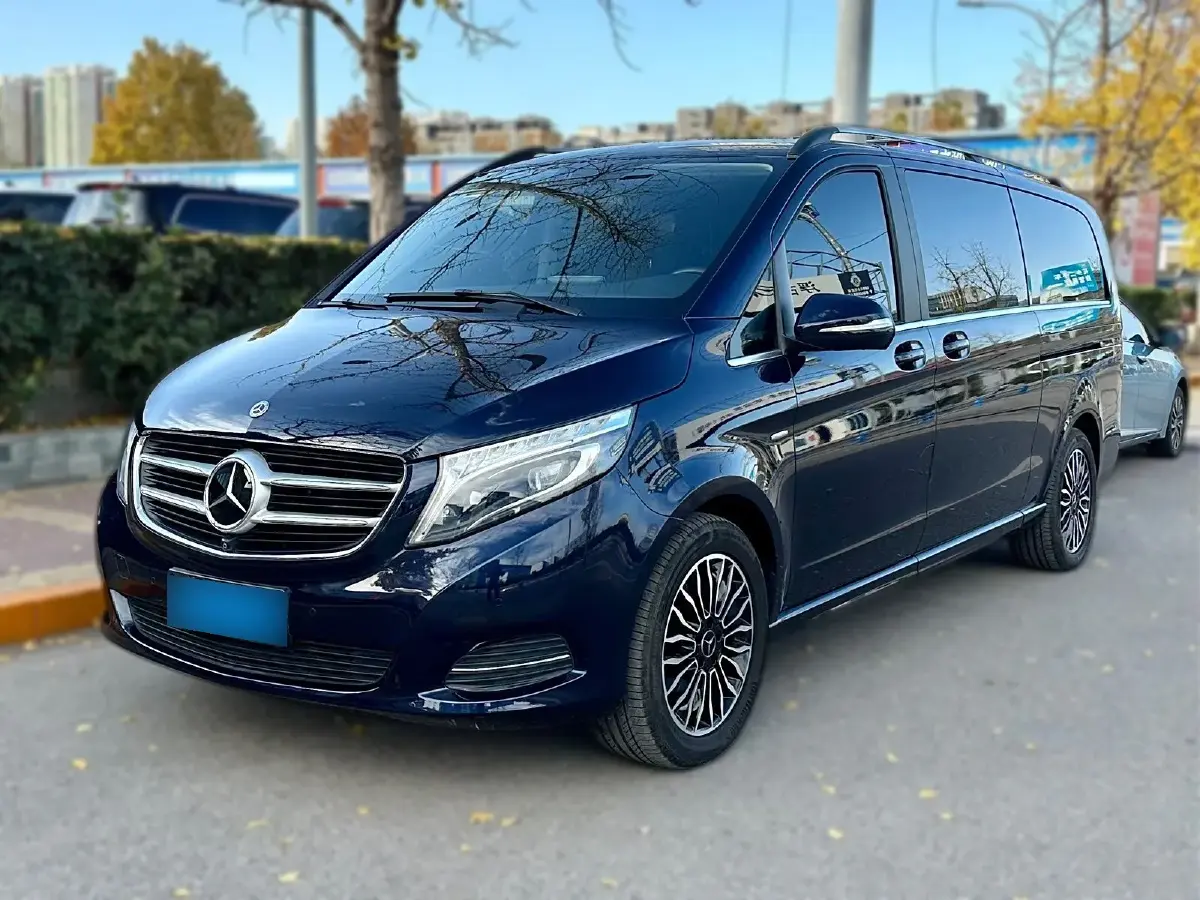 2018 Mercedes-Benz V Class 2.0T 211HP L4 7AT
