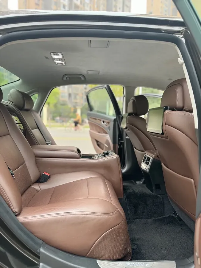 2014 Hyundai Equus 5.0L 430HP V8 8AT,autocango,china used car exporter,china ev exporter,chinese used car exporter,chinese used ev exporter