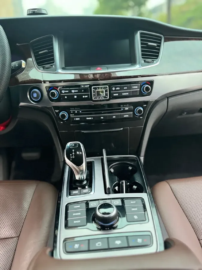 2014 Hyundai Equus 5.0L 430HP V8 8AT,autocango,china used car exporter,china ev exporter,chinese used car exporter,chinese used ev exporter