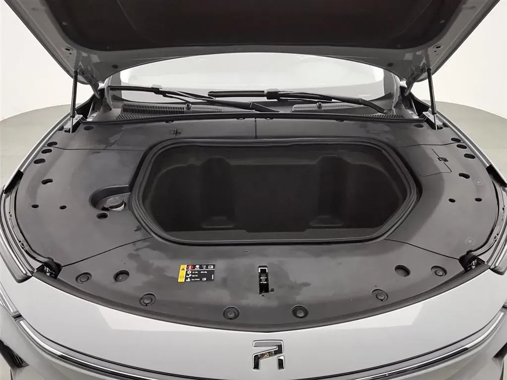 2021 Rising Auto MARVEL R 2AT BEV 69.9KWH,autocango,china used car exporter,china ev exporter,chinese used car exporter,chinese used ev exporter