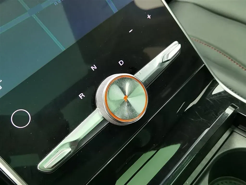 2021 Rising Auto MARVEL R 2AT BEV 69.9KWH,autocango,china used car exporter,china ev exporter,chinese used car exporter,chinese used ev exporter