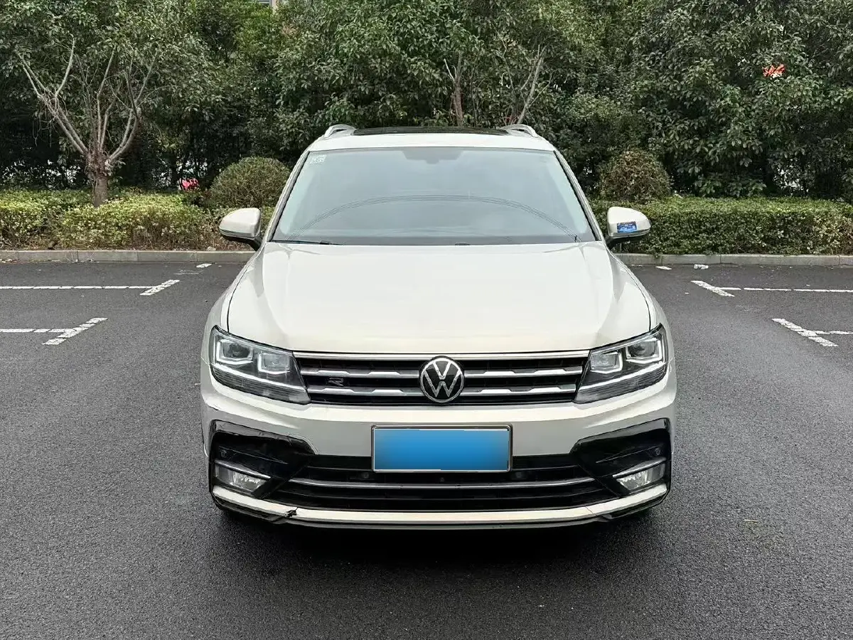 2021 Volkswagen Tiguan L 2.0T 186HP L4 7DCT