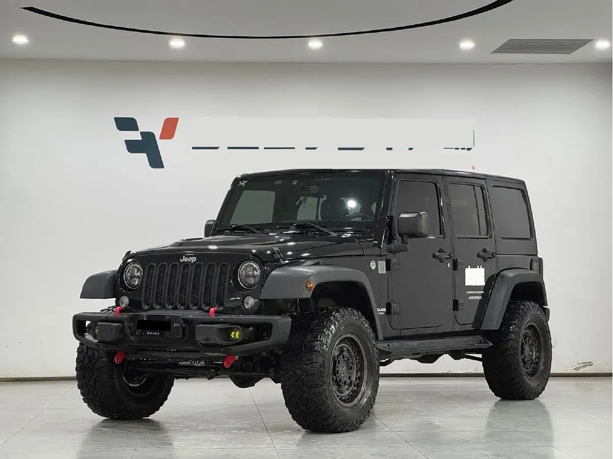 2017 Jeep Wrangler 3.6L 284HP V6 5AT