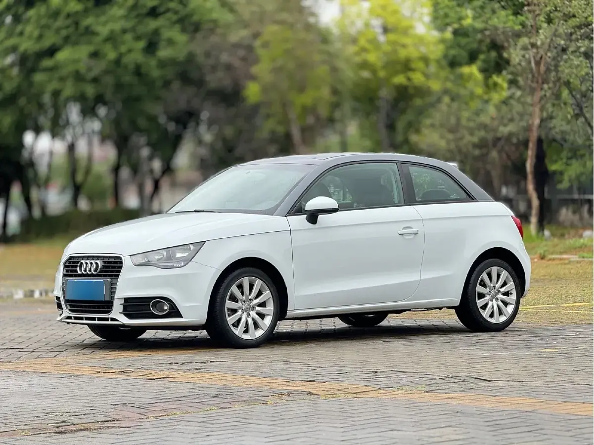2012 Audi A1 1.4T 122HP L4 7DCT