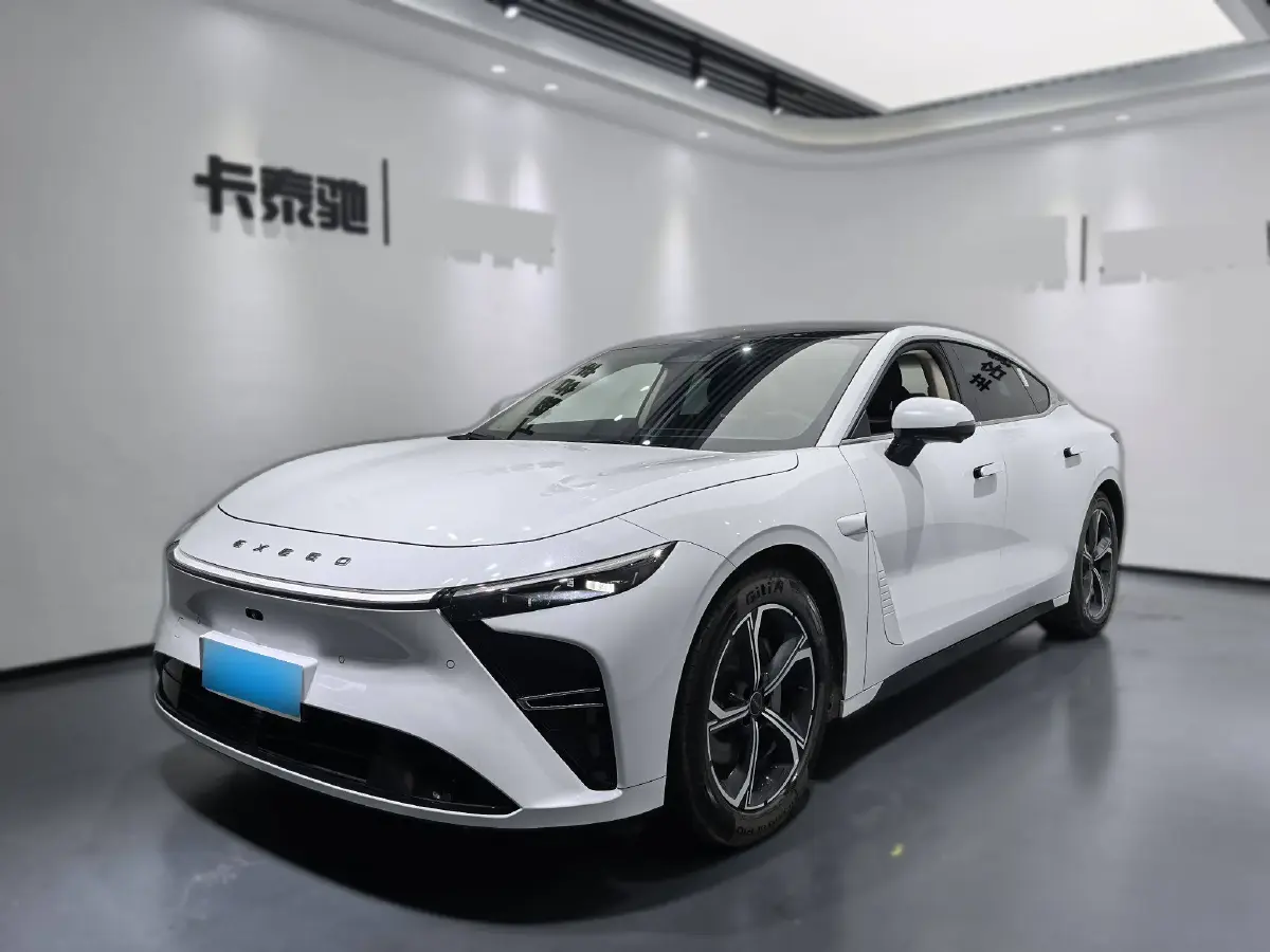 2024 Exceed Sterra ES BEV 79.9KWH