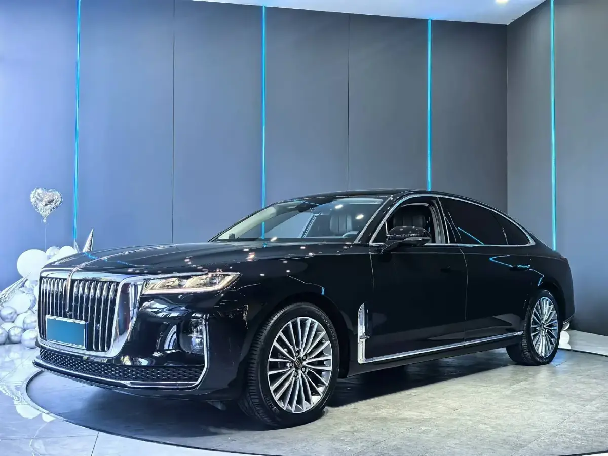 2023 HongQi H9 2.0T 252HP L4 7DCT