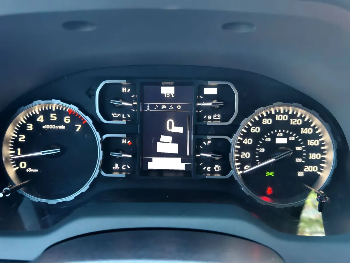 2014 Toyota Tundra 5.7L 386HP V8 6AT,autocango,china used car exporter,china ev exporter,chinese used car exporter,chinese used ev exporter