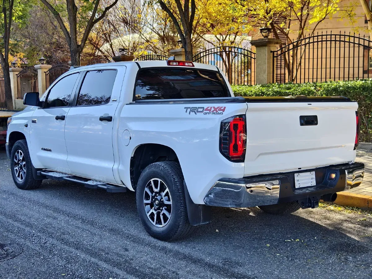 2014 Toyota Tundra 5.7L 386HP V8 6AT,autocango,china used car exporter,china ev exporter,chinese used car exporter,chinese used ev exporter