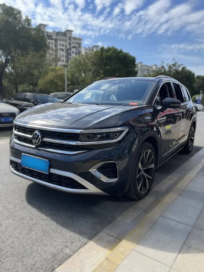 2022 Volkswagen Talagon 2.5T 299HP V6 7DCT