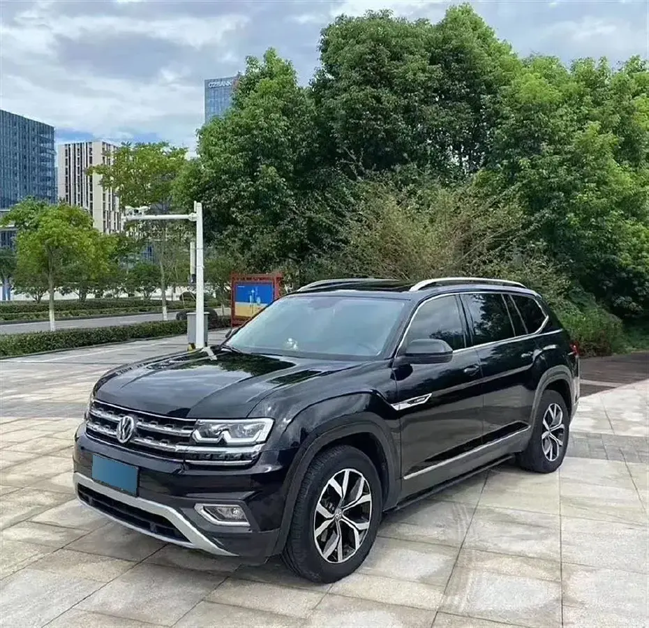 2017 Volkswagen Teramont 2.0T 220HP L4 7DCT