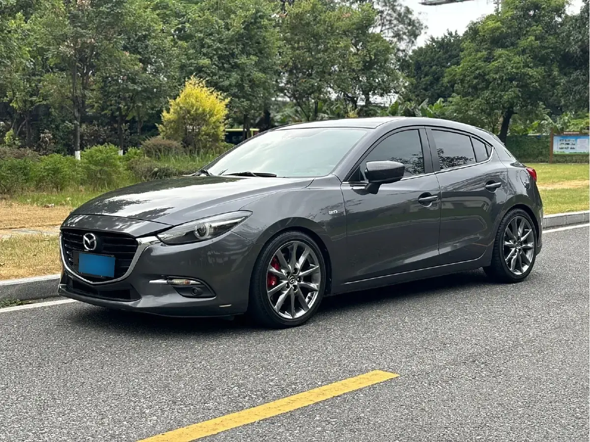 2017 Mazda 3 Axela 2.0L 158HP L4 6AT