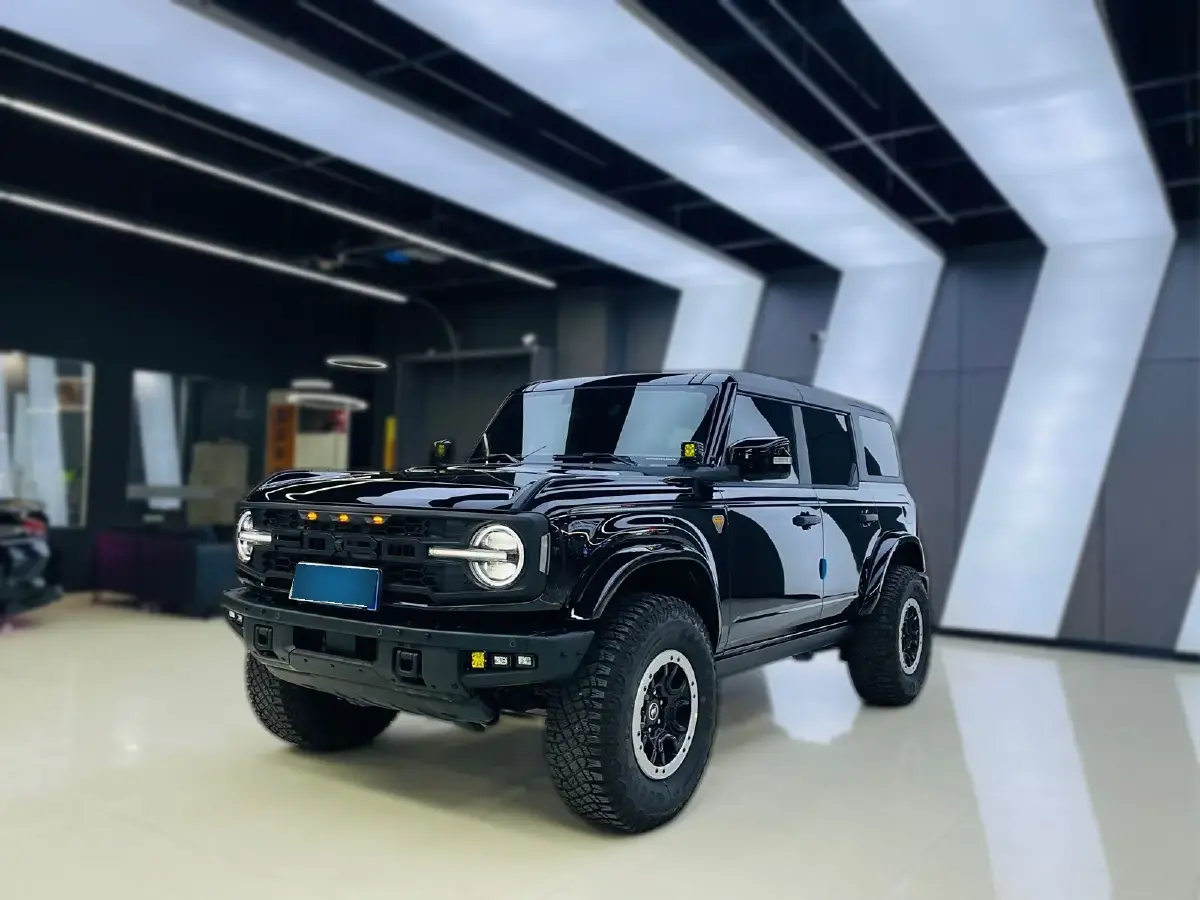 2024 Ford Bronco 2.3T 275HP L4 10AT