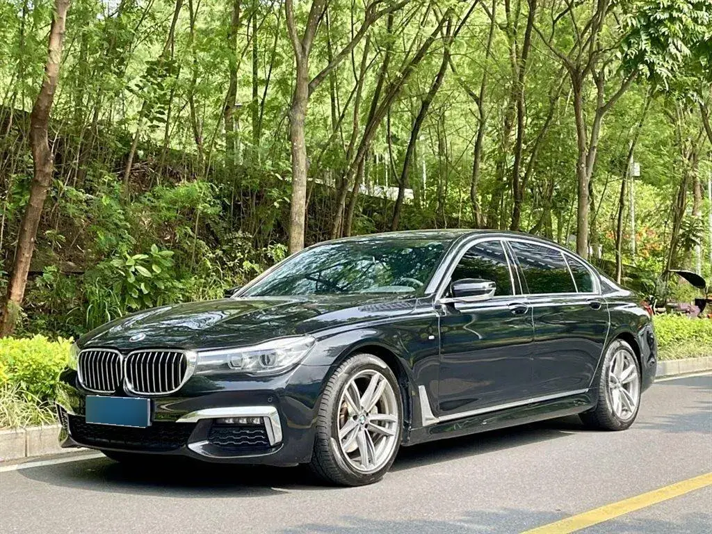 2018 BMW 7 Series 2.0T 258HP L4 8AT