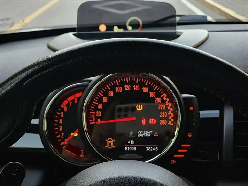 2015 MINI JCW 2.0T 231HP L4 6AT,autocango,china used car exporter,china ev exporter,chinese used car exporter,chinese used ev exporter