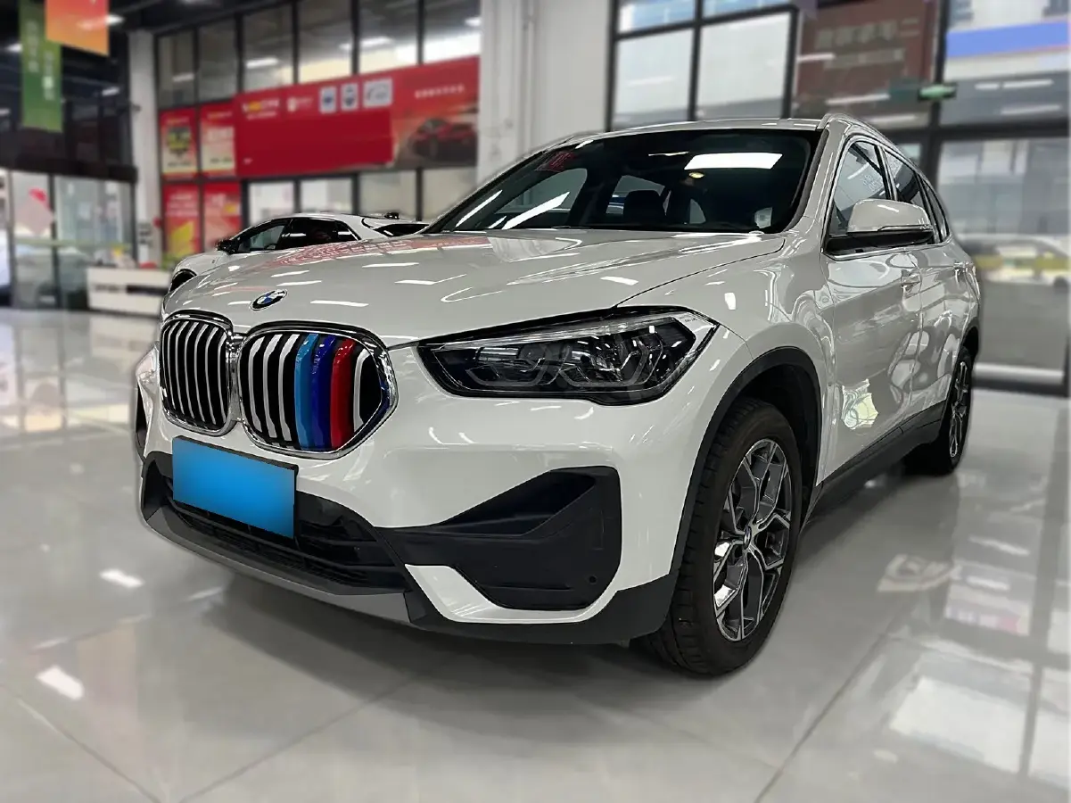 2021 BMW X1 2.0T 192HP L4 7DCT