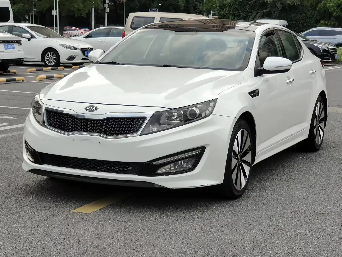 2012 Kia K5 2.0L 162HP L4 6AT