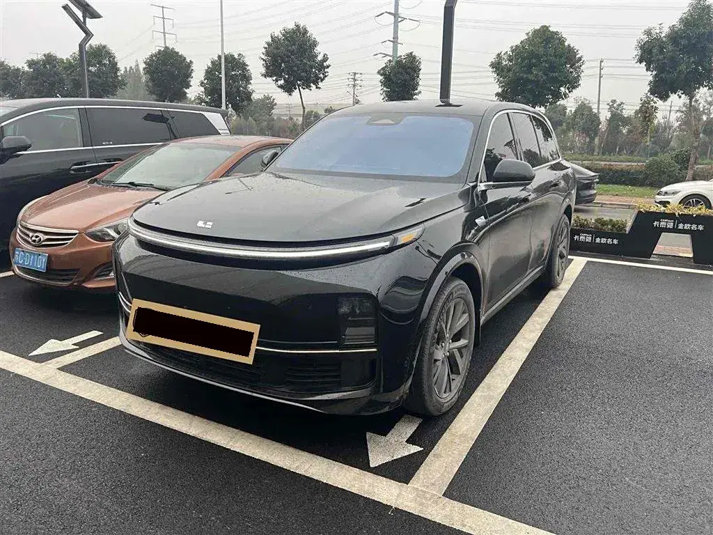 2023 Li L8 Range Extended 154HP REEV 40.9KWH