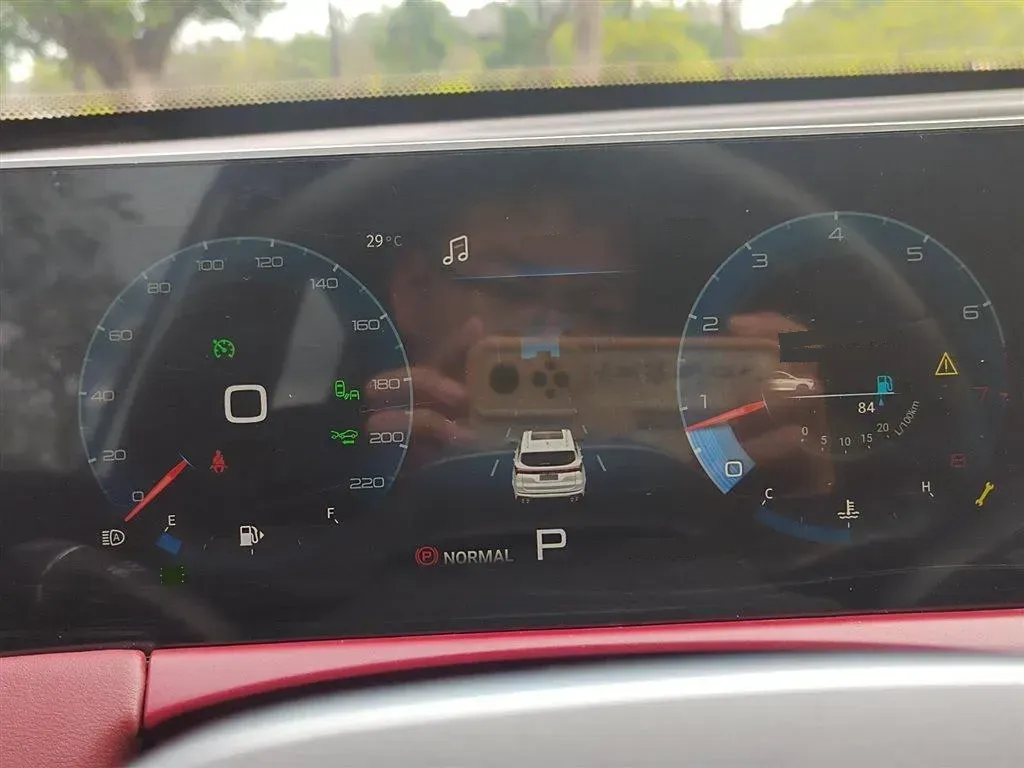 2021 Jetour X70 Plus 1.6T 197HP L4 7DCT,autocango,china used car exporter,china ev exporter,chinese used car exporter,chinese used ev exporter