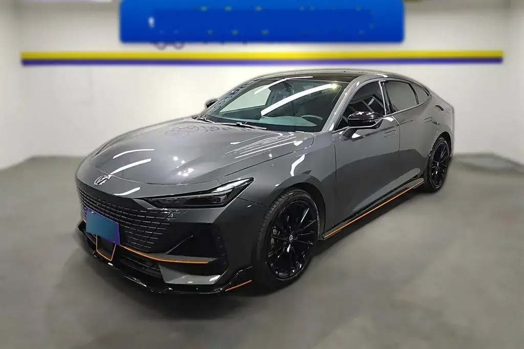 2022 ChangAn UNI-V 1.5T 188HP L4 7DCT