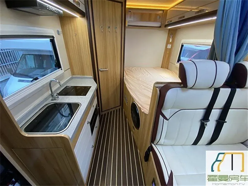 2021 MAXUS V80 RV 2.0T 139HP L4 6AMT,autocango,china used car exporter,china ev exporter,chinese used car exporter,chinese used ev exporter