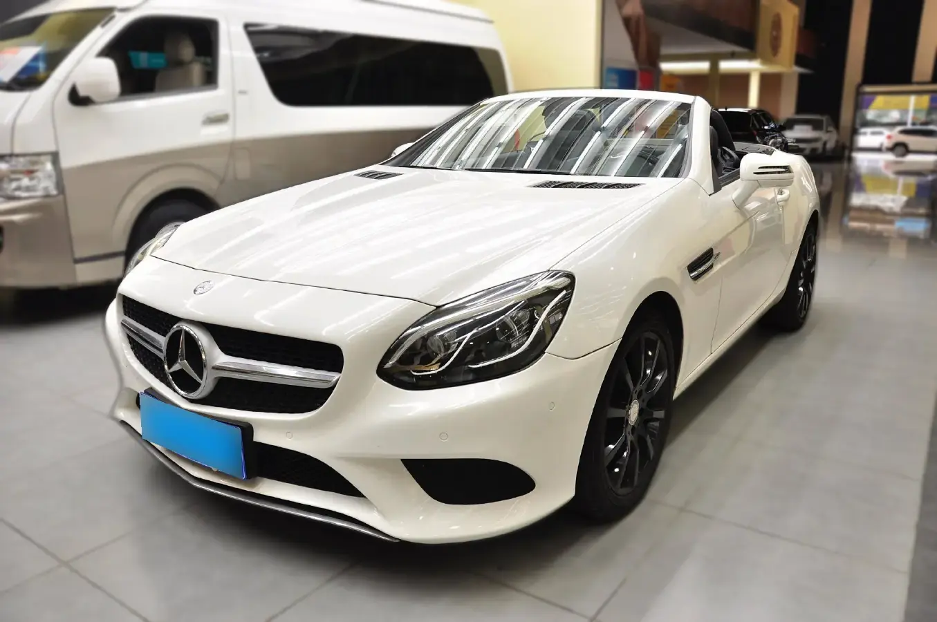 2016 Mercedes-Benz SLC Class 2.0T 184HP L4 9AT