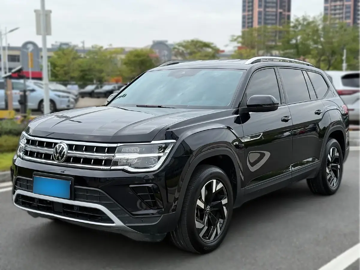 2023 Volkswagen Teramont 2.0T 220HP L4 7DCT
